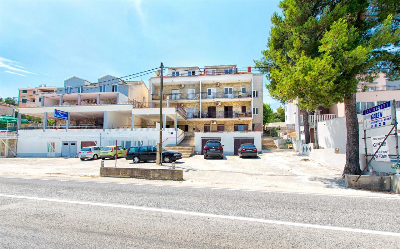 Apartments Martina Marina Luaran gambar